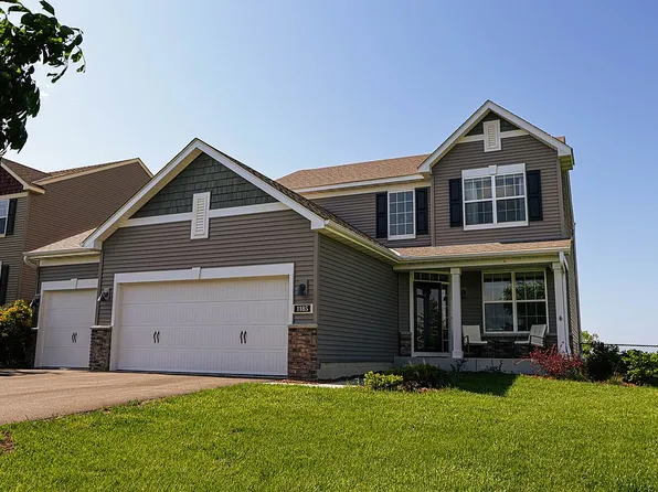 1185 Interlaken Pkwy N, Waconia, MN 55387