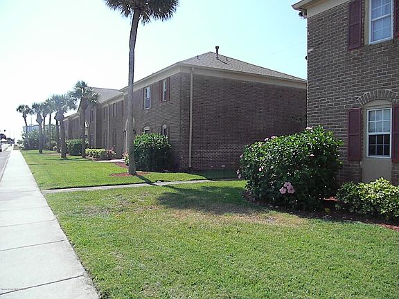 4th image of 909 S Colonial Ct #0