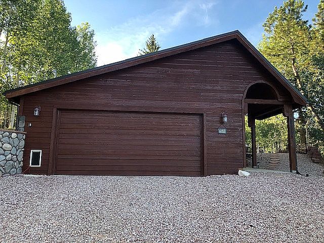 1st image of 379 Cornell Dr