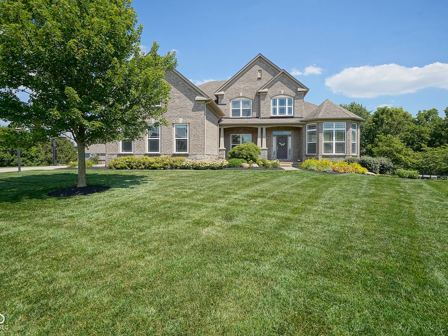 9895 Equestrian Way, Zionsville, IN 46077 Zillow