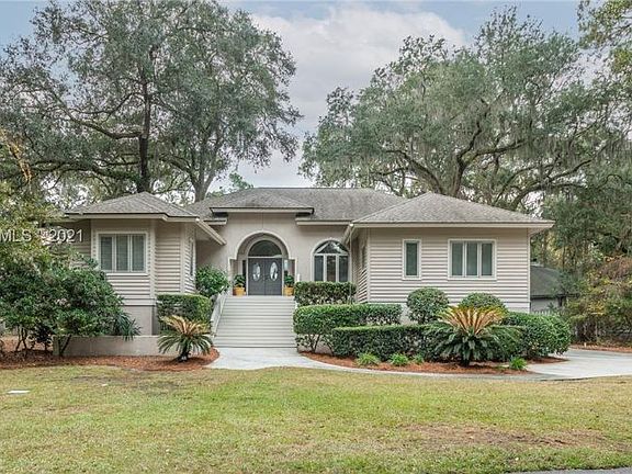 3rd image of 46 Planters Wood Dr