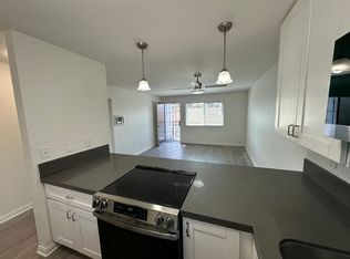555 28th St #B, San Diego, CA 92102
