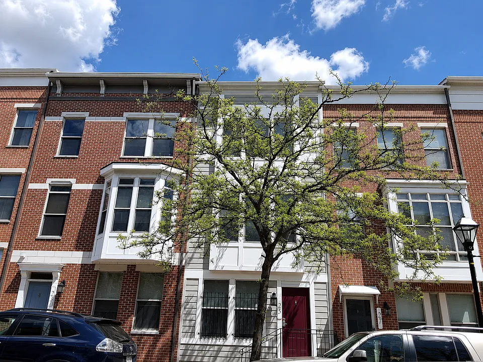 25 S Exeter St