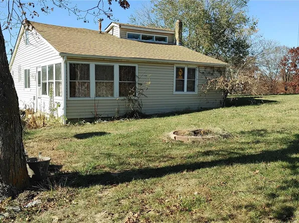 1367 Brickyard Rd, Hillsboro, MO 63050
