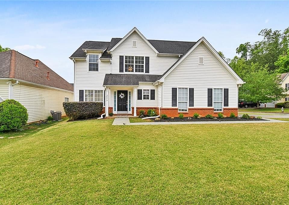 1st image of 2474 Lakebrooke Dr