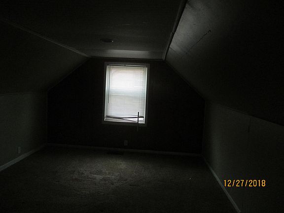 2nd image of 3427 Norwood St