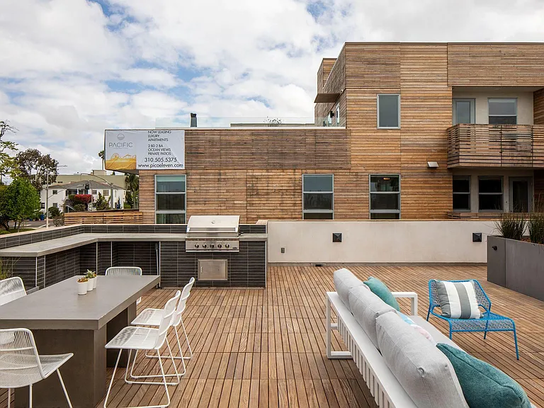 1122 Pico Blvd — Photo 40