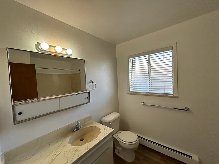 441 Independent Ave #1 — Photo 8