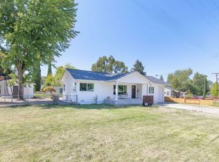 120 S Keene Way Dr, Medford, OR