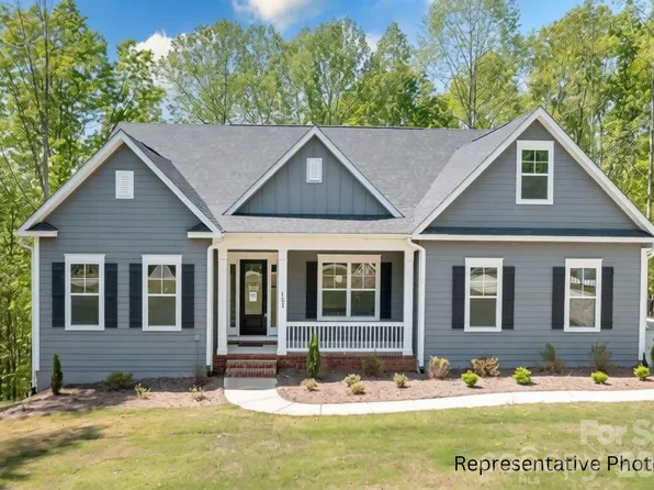 116 Huntcliff Dr, Statesville, NC 28677