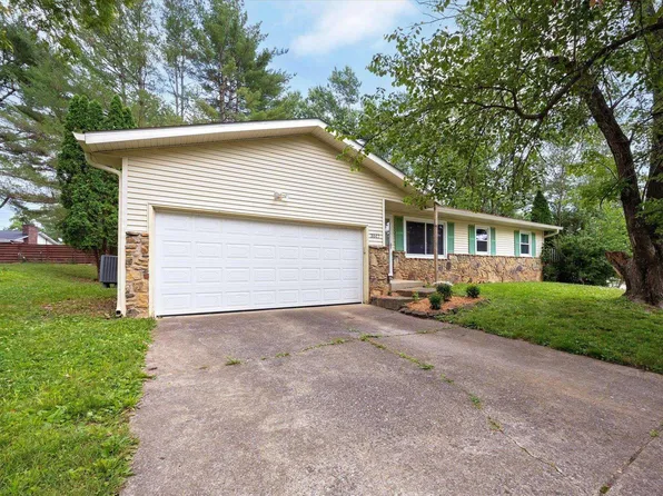 3517 E Dunstan Dr, Bloomington, IN 47401
