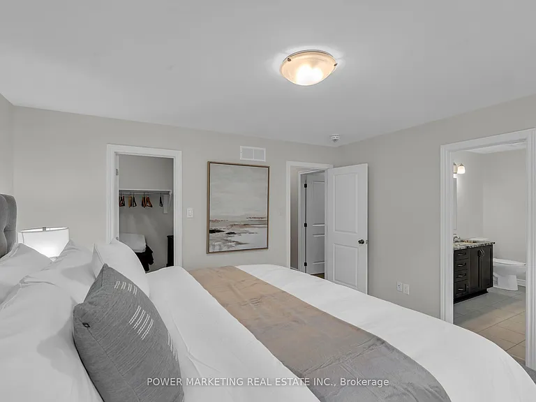 208 Alex Polowin Ave — Photo 26