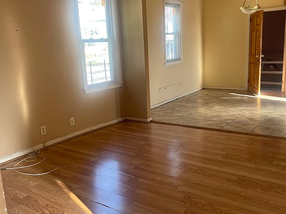 3rd image of 46 Bennett Ave #3