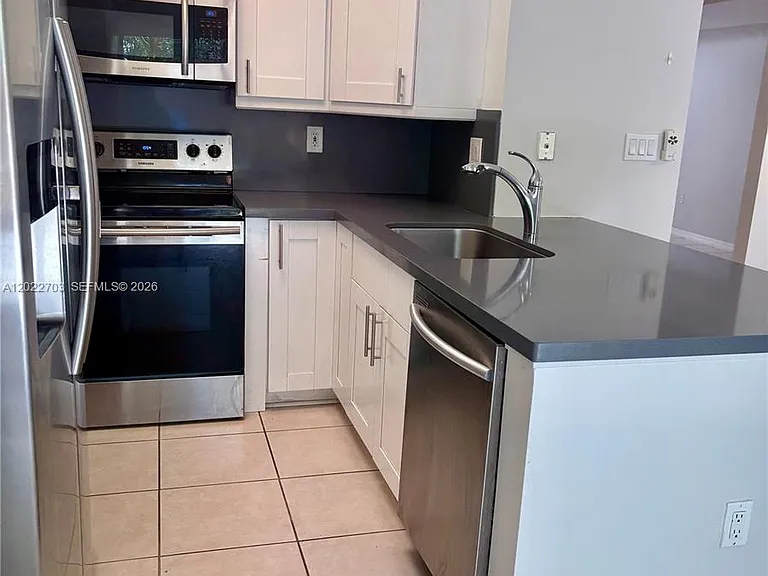 10190 SW 88th St #507 — Photo 13