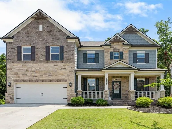 275 Henson Farm Dr, Loganville, GA 30052
