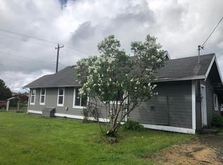 2526 8th St, Tillamook, OR 97141