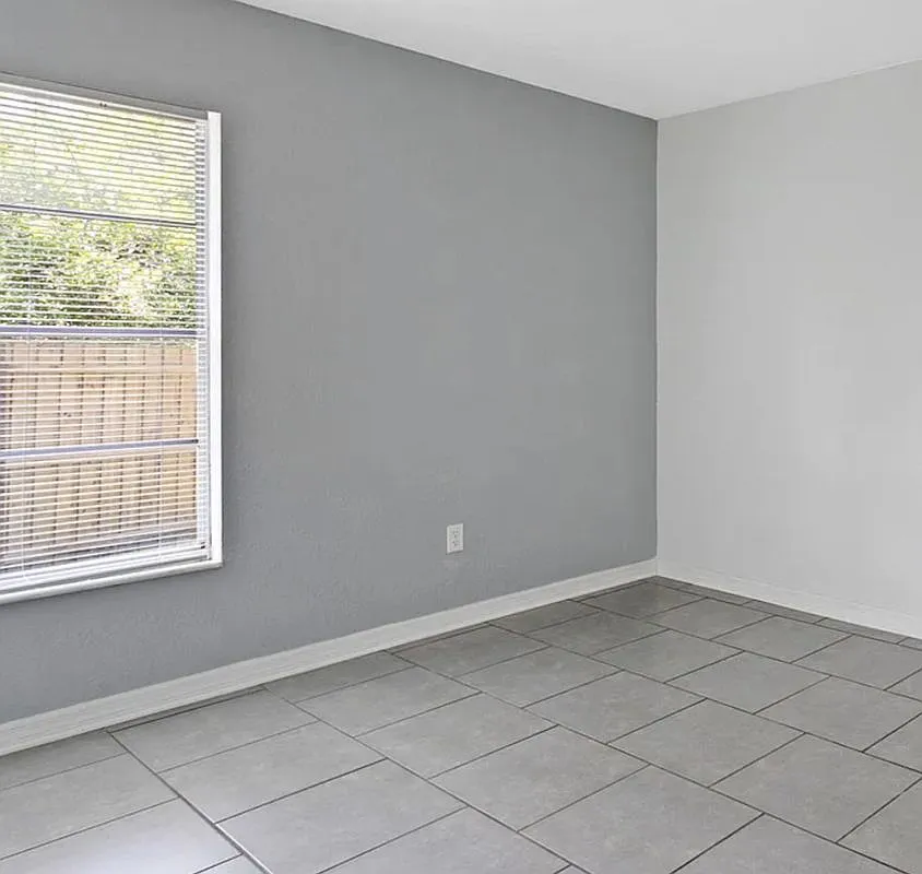 3 bed, 2.0 bath, 1433 sqft, $1,850 — Photo 2