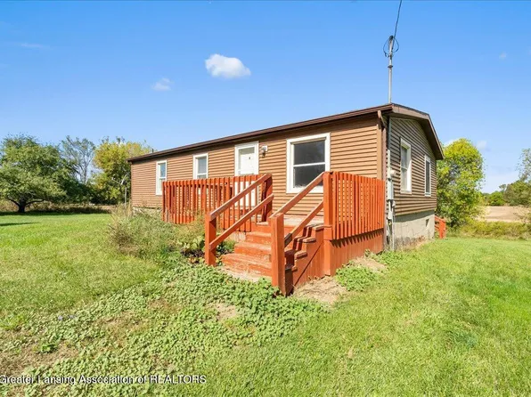 5458 W Taft Rd, Saint Johns, MI 48879