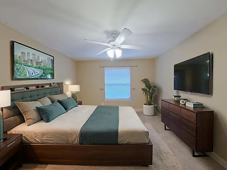 2240 Hadleigh Hills Ct — Photo 14