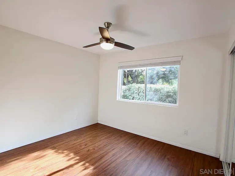 3021 Golden Oak Way — Photo 11