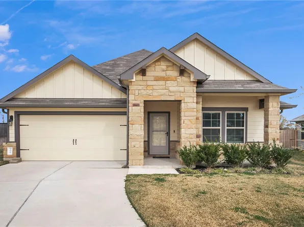 2078 Chief St, Bryan, TX 77807