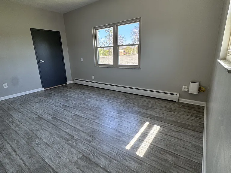 400 Riverside Dr #OVERLOOKMIDDLE10 — Photo 2