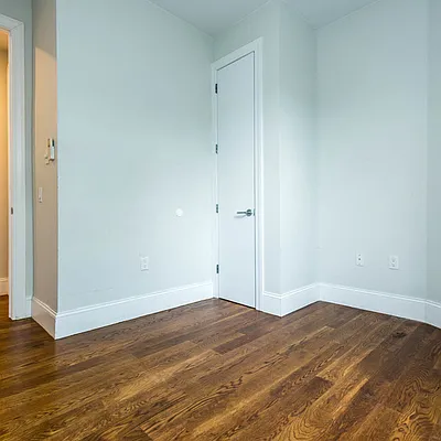 Rented by Nooklyn NYC LLC | media 31