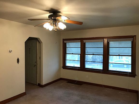 3rd image of 1043 N Horsman St