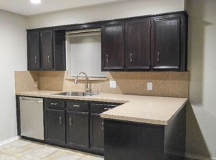 5702 Valley Ridge Ct, Arlington, TX 76017