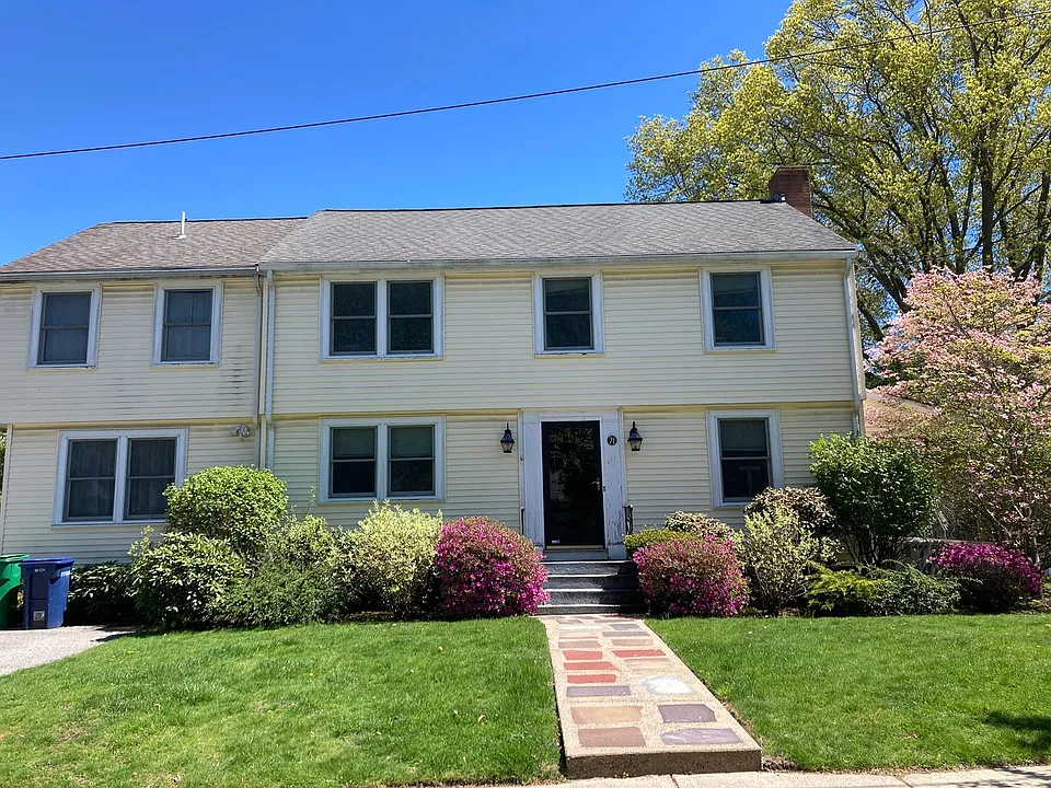 81 Fessenden St #L1