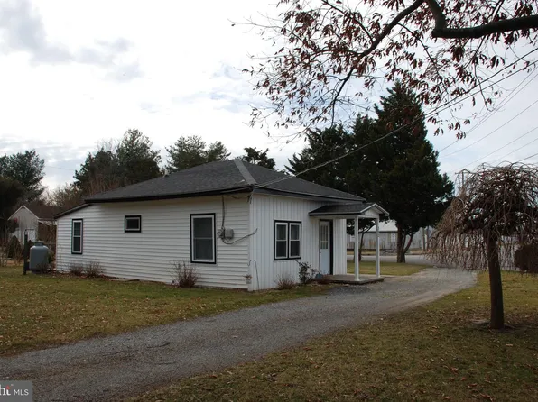 302 W Railroad Ave, Ridgely, MD 21660