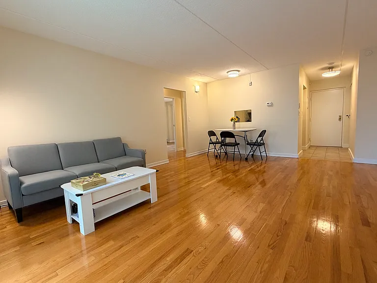 301 Lowell St #24 — Photo 4
