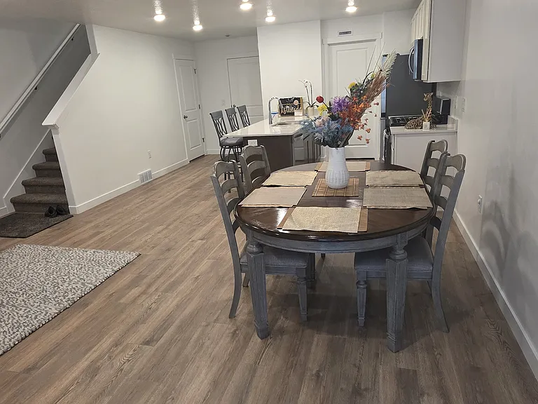 1256 N 300 E — Photo 9