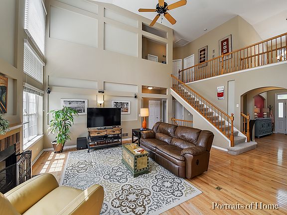 2nd image of 2956 Adamson Dr