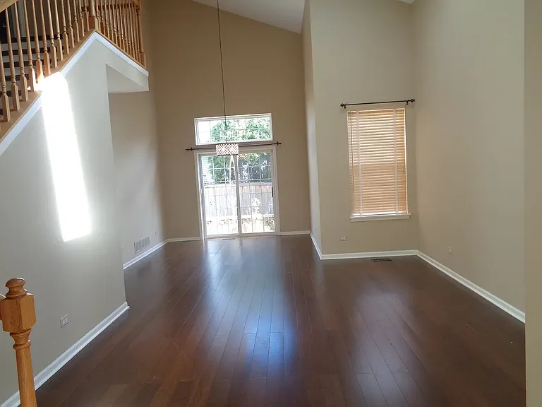 1617 Astor Ave — Photo 4