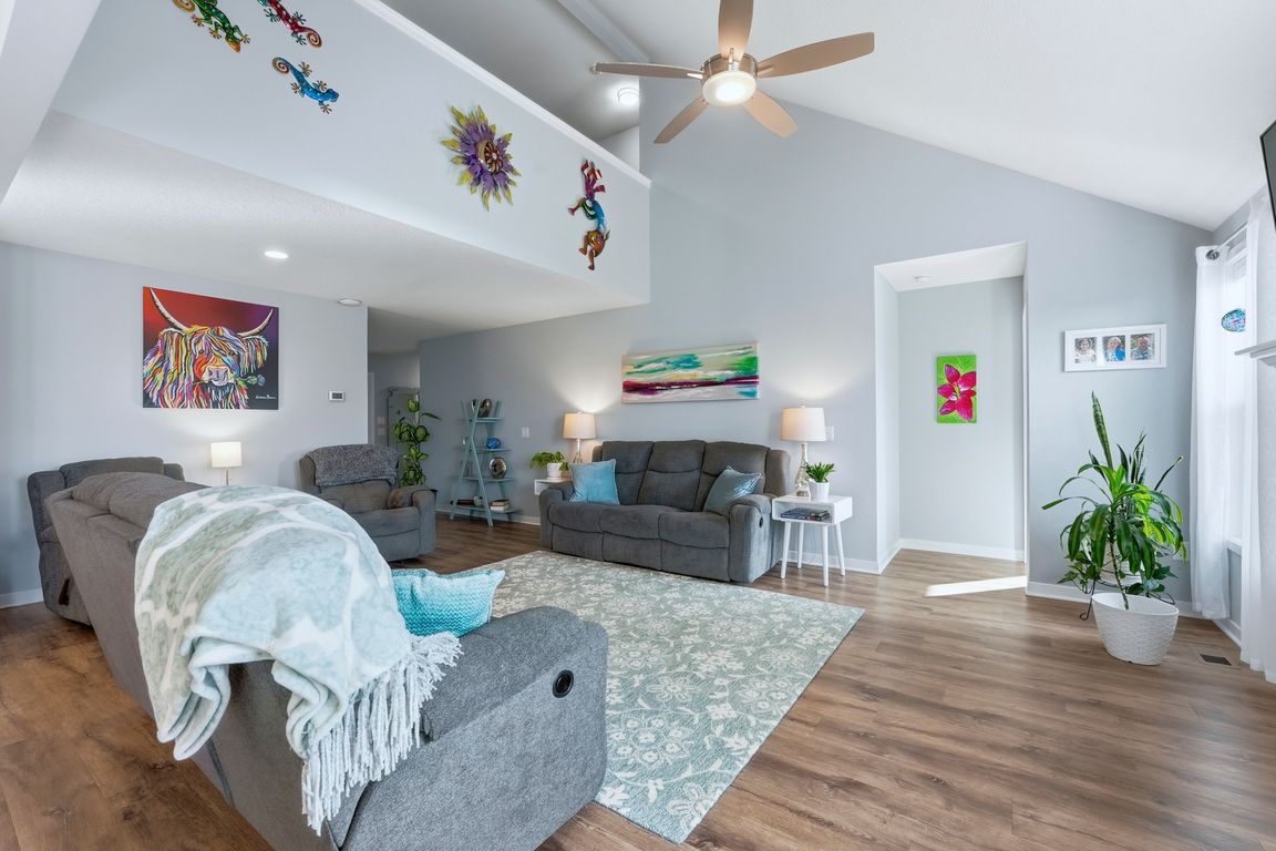 next background image