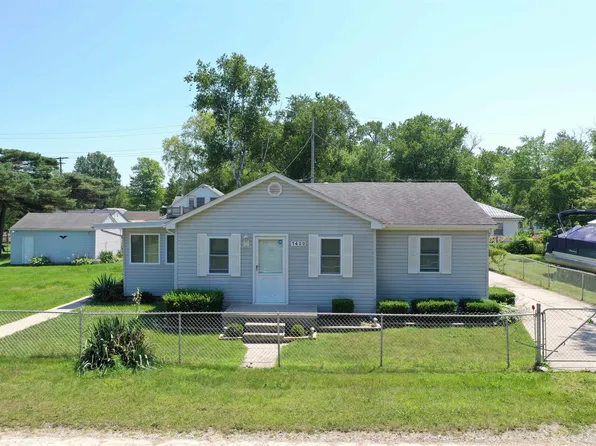 7422 Elm Rd, Lexington, MI 48450