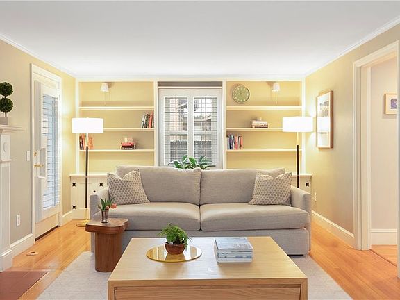 3rd image of 15 Elmsgate Way