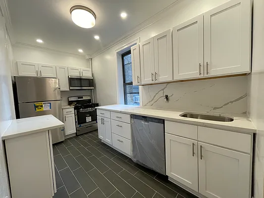 Rented by Edel Family Management | media 32