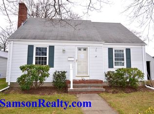 32 Community Dr, Cranston, RI 02905