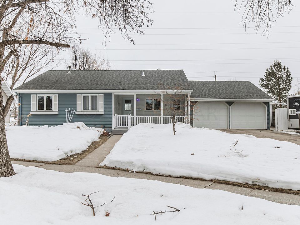 1st image of 323 Cedar Ln