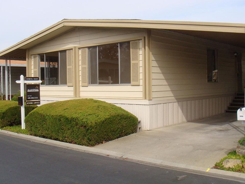 1st image of 3090 Oakbridge Dr #3090