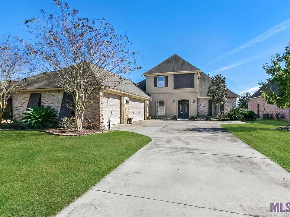 1st image of 15070 W Lakefront Dr
