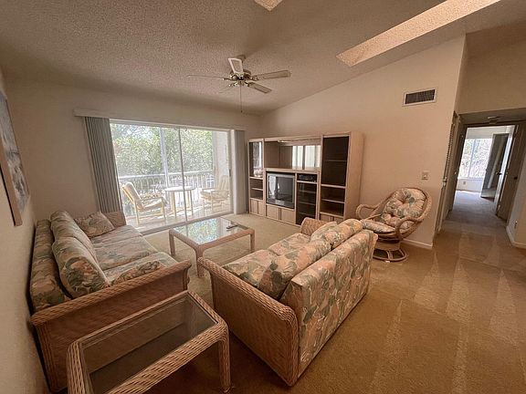 3rd image of 2502 SE Anchorage Cove #A3