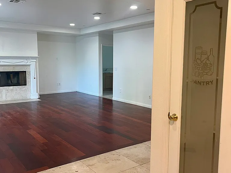 4490 Gabriella Pl — Photo 16