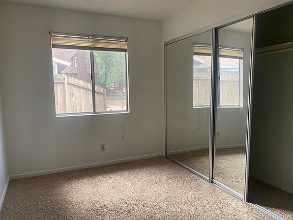 4th image of 101 N Shore Dr #2