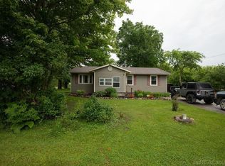 7494 Ravenswood Rd, Smiths Creek, MI 48074