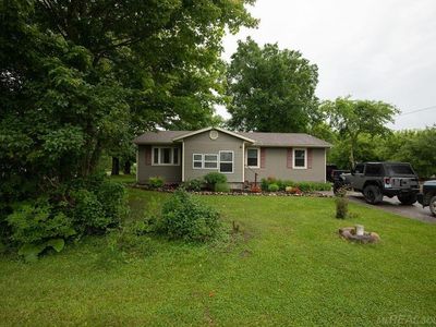 7494 Ravenswood Rd, Smiths Creek, MI, 48074