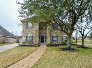 3802 Austin Lake Ct, Pearland, TX 77581
