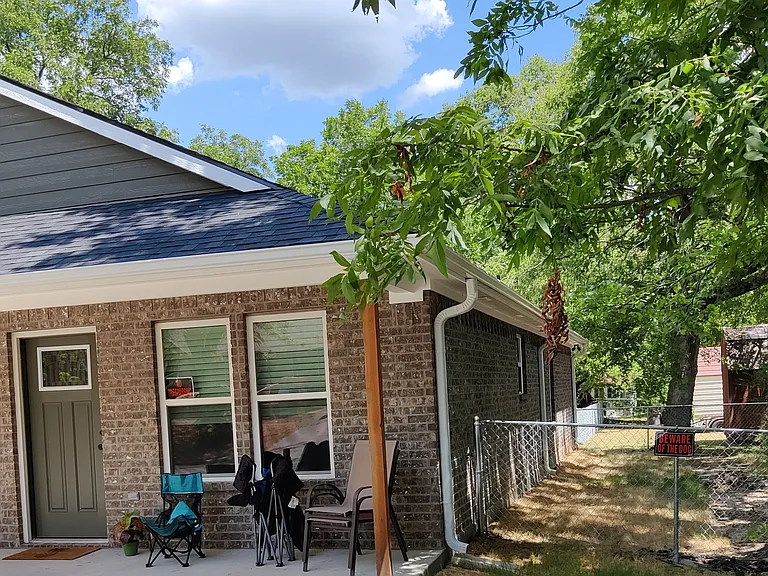 1014 Pine St — Photo 11